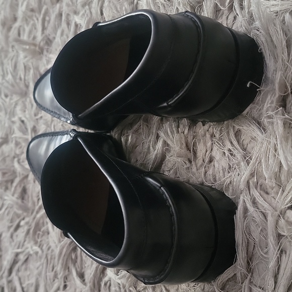 Mens PRADA Loafers - Picture 4 of 6